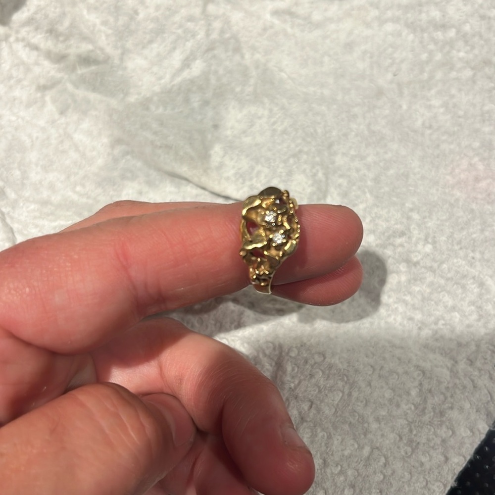 Good nugget ring with diamonds size 6 make me an offer